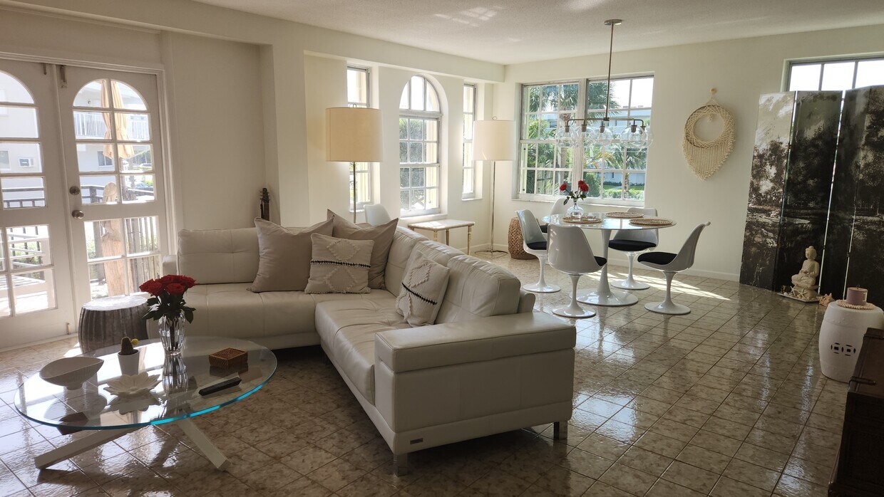Foto principal - 3475 S Ocean Blvd