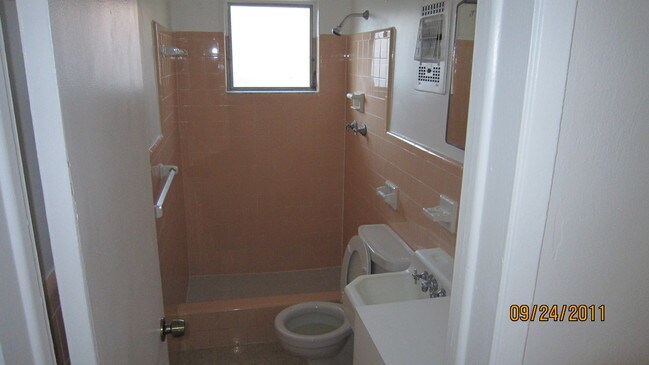 Foto del edificio - 1045 NE 12th Ave