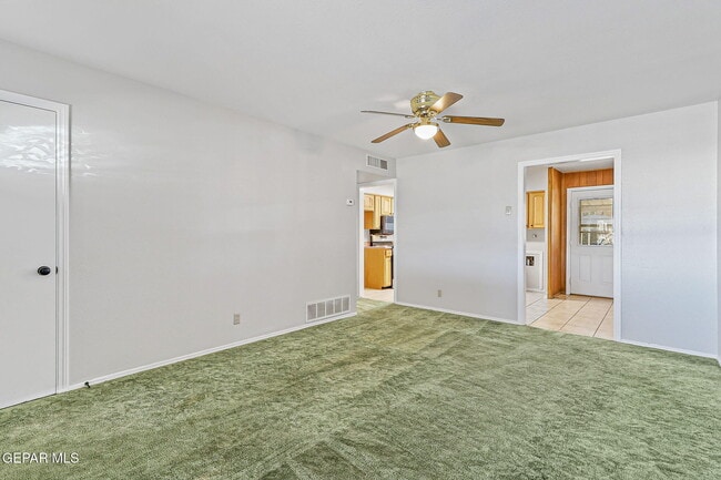 Foto del edificio - 5828 Sturgeon Dr