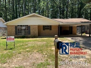 Building Photo - 5709 Chaucer Ln