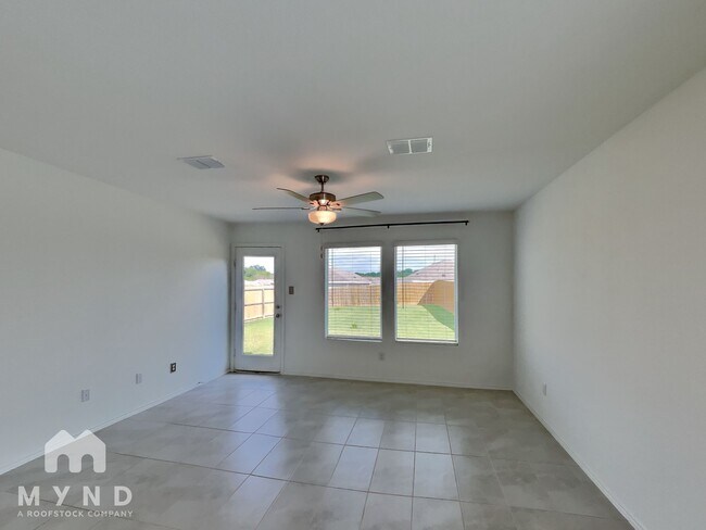 Foto del edificio - 3348 Beckwith Wy