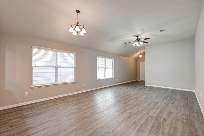 Building Photo - 8210 Rustic Cape Dr