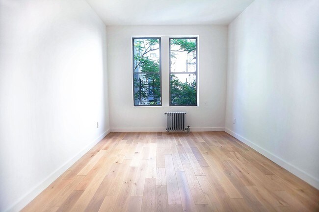 Foto del edificio - 3621-3629 Broadway