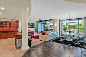 Building Photo - 8 Biltmore Estates Dr