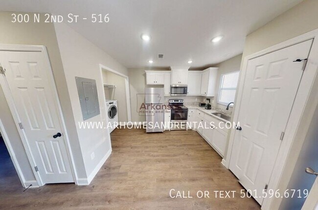 Foto del edificio - 300 N 2nd St