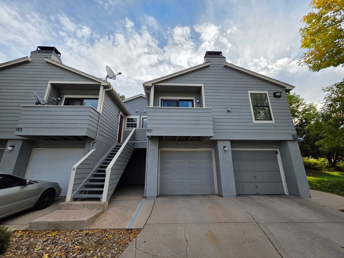 Primary Photo - 971 Tampico Ct
