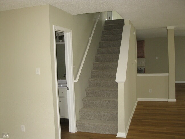 Building Photo - 12651 Republic Dr