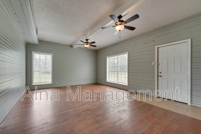 Foto del edificio - 743 Kings Ln