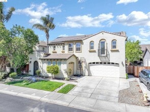 Building Photo - 5563 Arcadia Cir