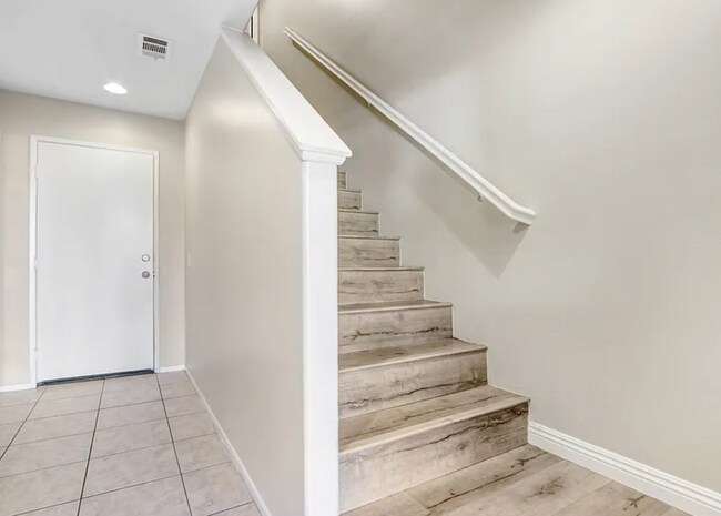 Building Photo - 6298 Ancora Ln