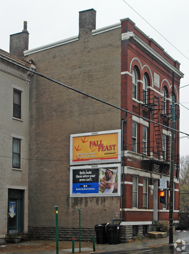 Building Photo - 1929 Vine St