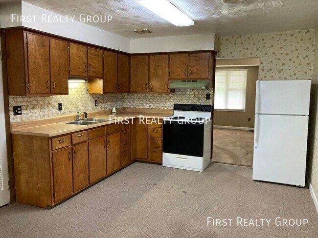 Building Photo - 3420 Barbee Dr