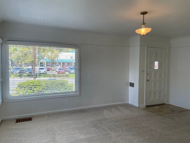 Building Photo - H3309-3311