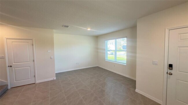 Foto del edificio - 5601 Brosnan Rd