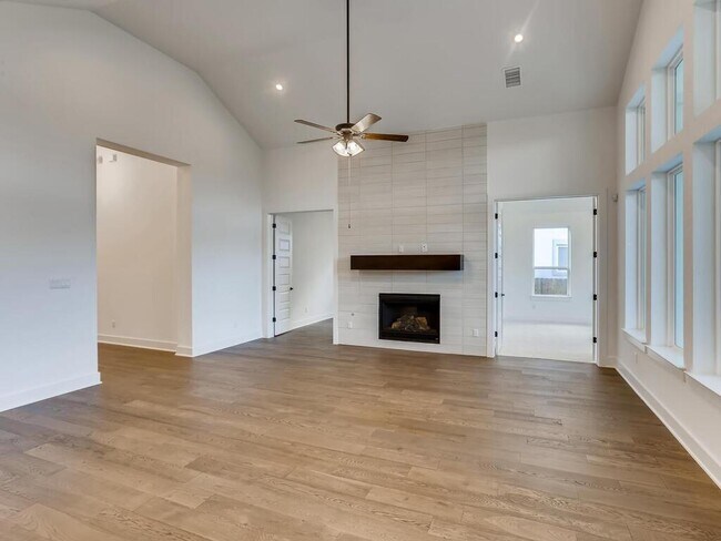Building Photo - 12016 Mesa Verde Dr