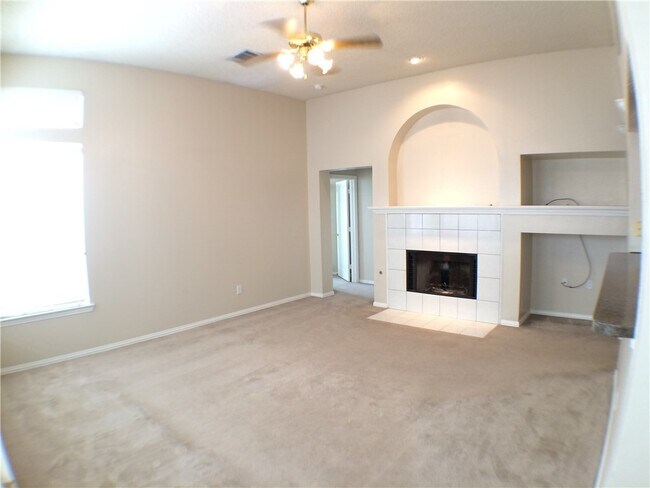 Foto del edificio - 10913 Promise Land Dr