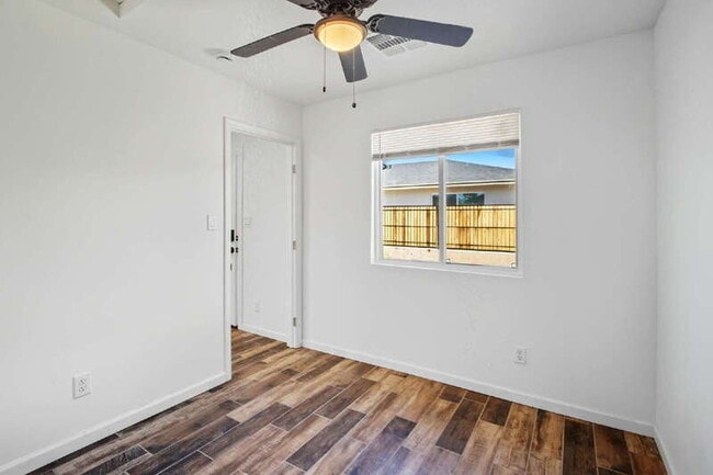 Photo - 1503 W Garden St Apartment