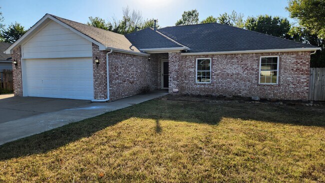 Building Photo - 11616 N 110th E Ave