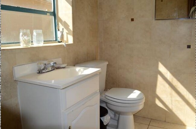 Foto del edificio - 5700 SW 8th St