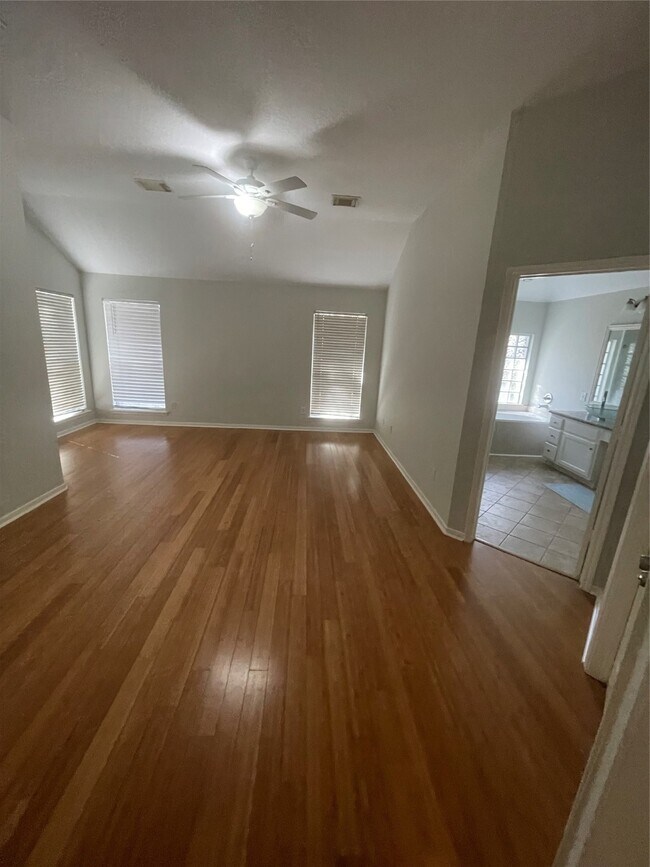 Foto del edificio - 35 Barn Lantern Pl