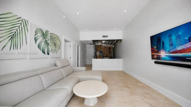 Foto del edificio - 6917 Collins Ave