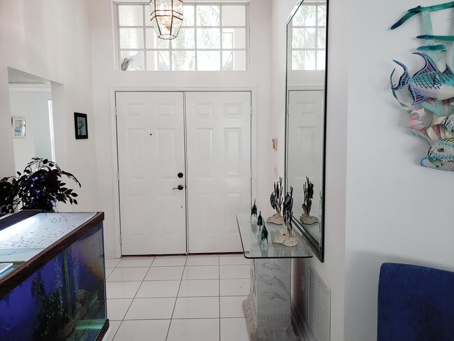 Building Photo - 558 SW Saint Georges Bay