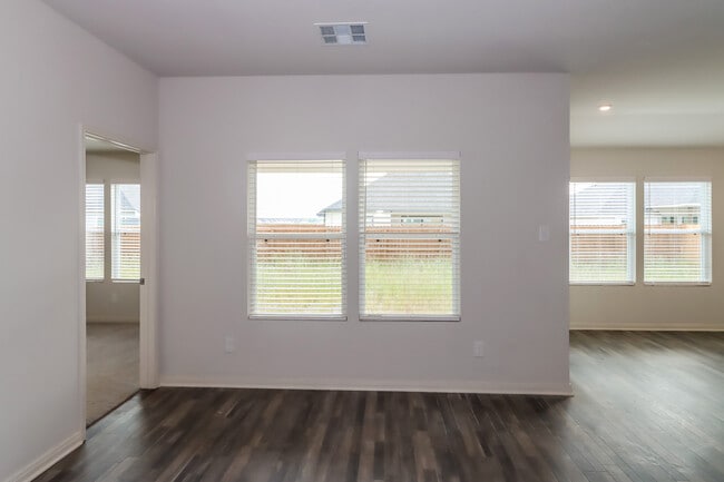 Building Photo - 232 Pleasant Path, Snook, TX