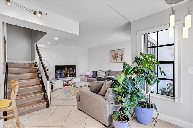 Building Photo - 6241 SW 138th Ct