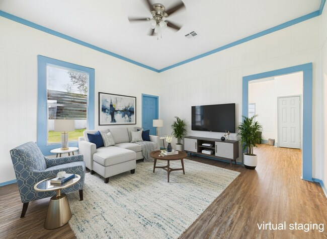 Building Photo - 2 Bedroom 1 bathroom house AVAILABLE NOW!