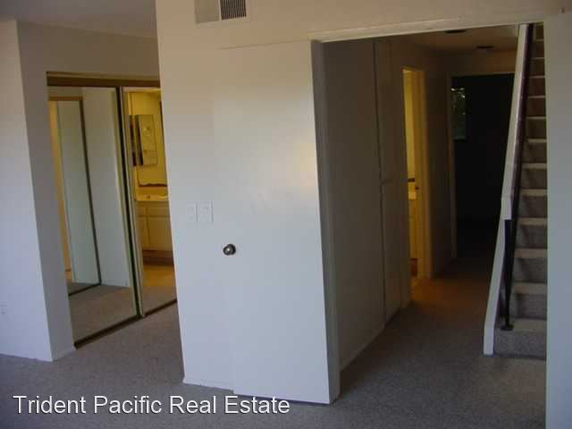 Building Photo - 4568 W Point Loma Blvd