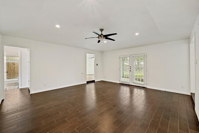 Foto del edificio - 1702 Colony Creek Dr