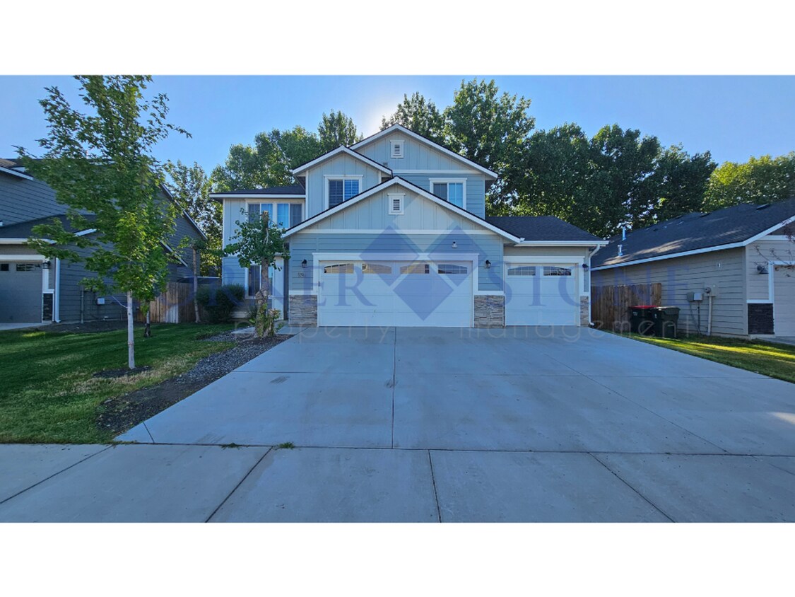 Primary Photo - Wonderful Large Home In Meridian!