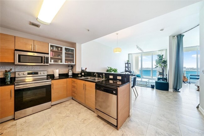 Foto del edificio - 725 NE 22nd St