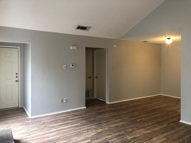 Building Photo - 7002 Ivory Key Ct