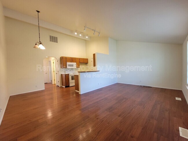 Foto del edificio - 3950 Cambria Way