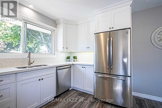 Photo du bâtiment - 325 Poplar St