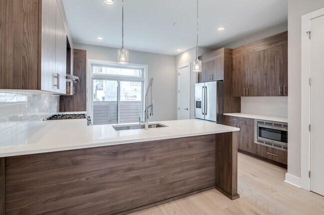Foto del edificio - Northern Liberties Townhome with Parking