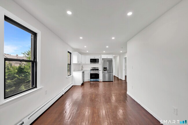 Foto del edificio - 54 Overlook Ave
