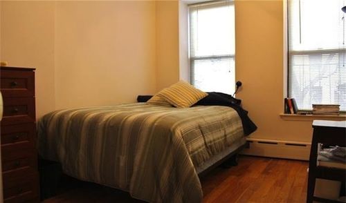 Building Photo - 371 W 51st St