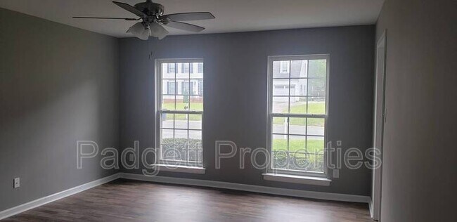 Foto del edificio - 14106 Kentwood Forest Dr