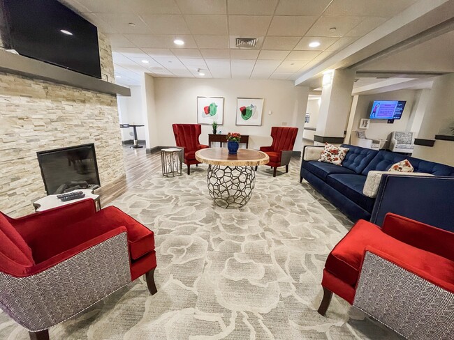 Lobby Lounge - The Polaris Community