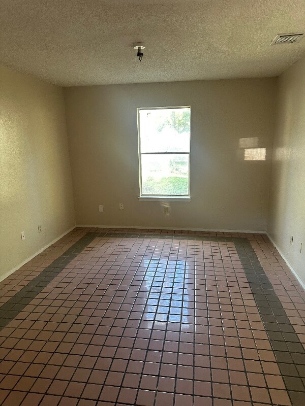 Foto del edificio - 3813 Windsor Ave