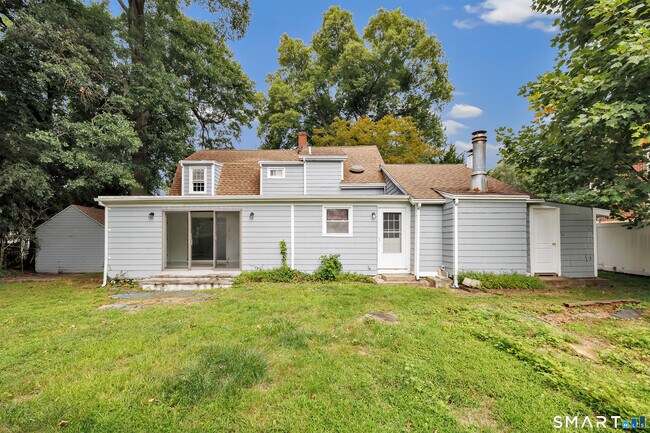 Building Photo - 7 Richards Ln
