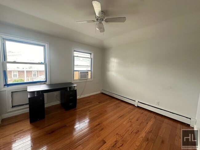 Foto del edificio - 122 PLACE