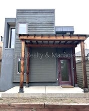 Building Photo - 3526 Lipan St
