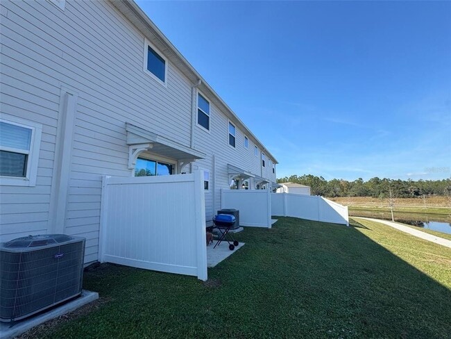 Foto del edificio - 7601 Stone Crk Trl