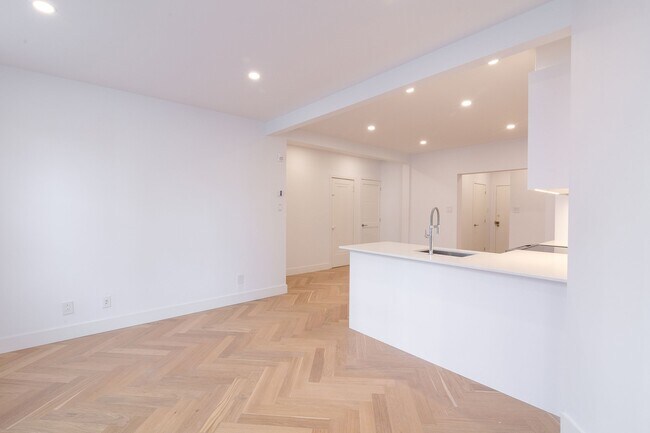 Photo du bâtiment - 5530 Chem. de la Côte St Luc