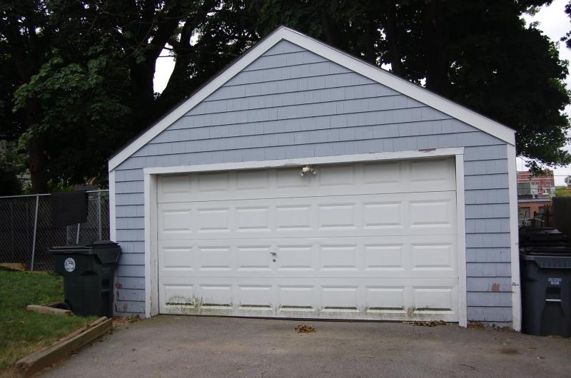 Building Photo - Nice 2 Bed Near Miriam Hospital