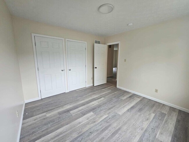 Foto del edificio - Ravenna 2-bedroom 1 bath Duplex