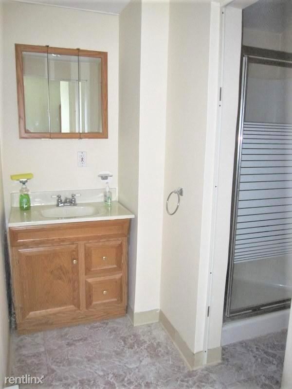 Building Photo - 2 br, 1 bath  - 19 Dane St
